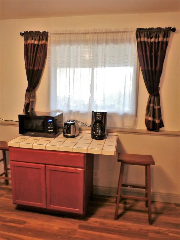 New Charming 2 Bedrooms Unit Close To Everything Окхерст Экстерьер фото